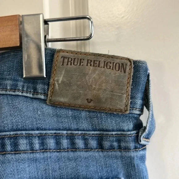 True Religion relaxed slim jeans - Picture 3 of 5